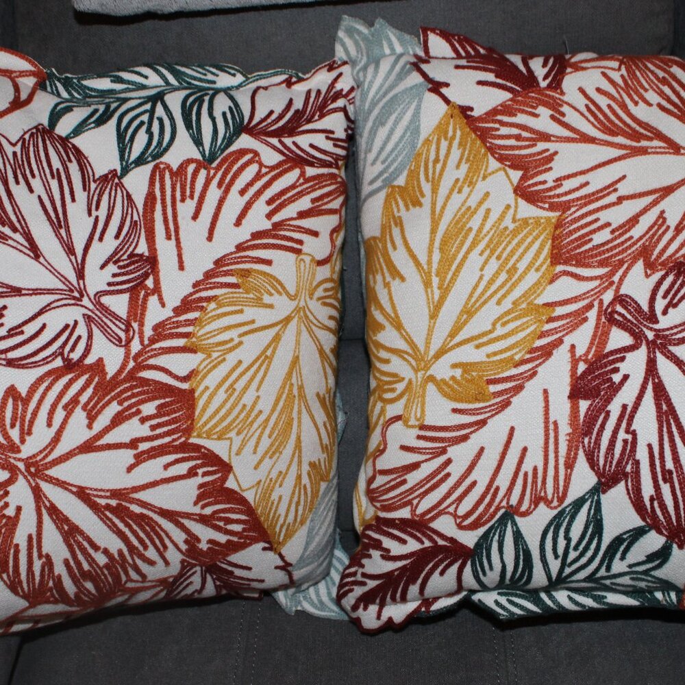 Two Harvest 18x18 inch Throw Pillows Crem Gold Green